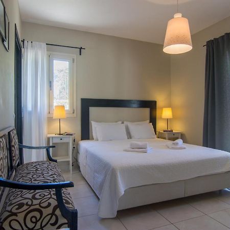 Villa Elaia Suites & Apartments No.5 Gaios Bagian luar foto