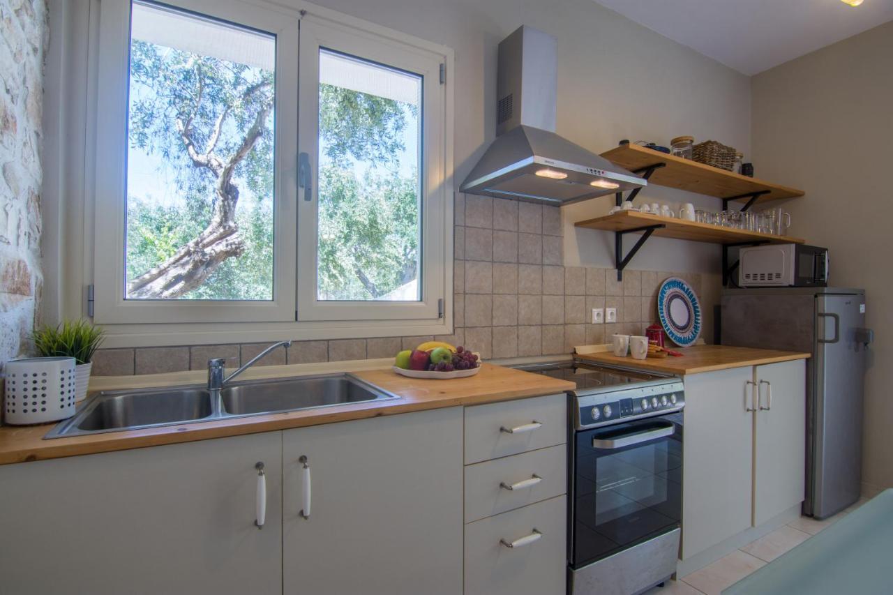 Villa Elaia Suites & Apartments No.5 Gaios Bagian luar foto
