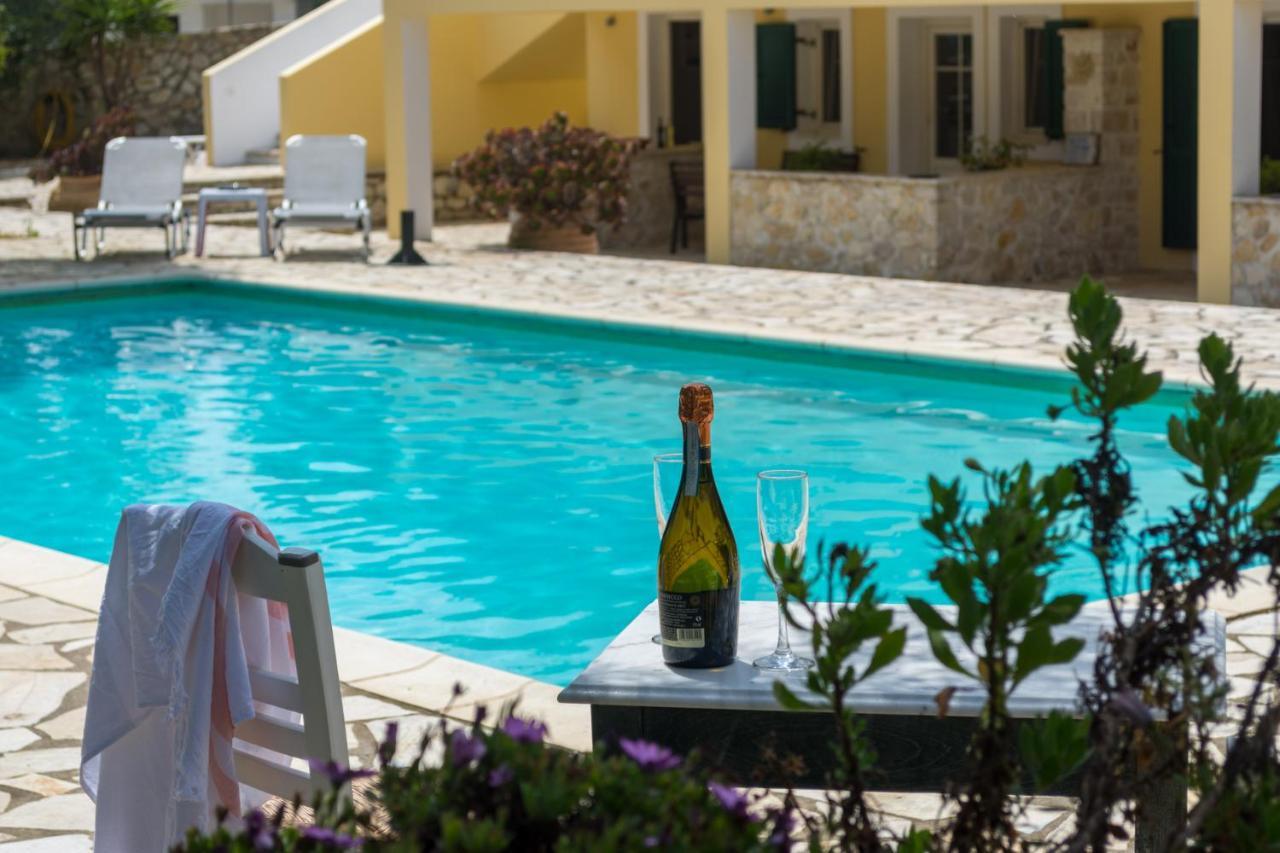 Villa Elaia Suites & Apartments No.5 Gaios Bagian luar foto