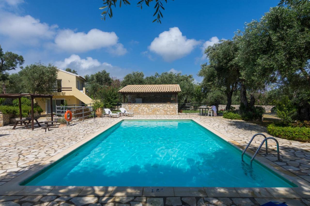 Villa Elaia Suites & Apartments No.5 Gaios Bagian luar foto