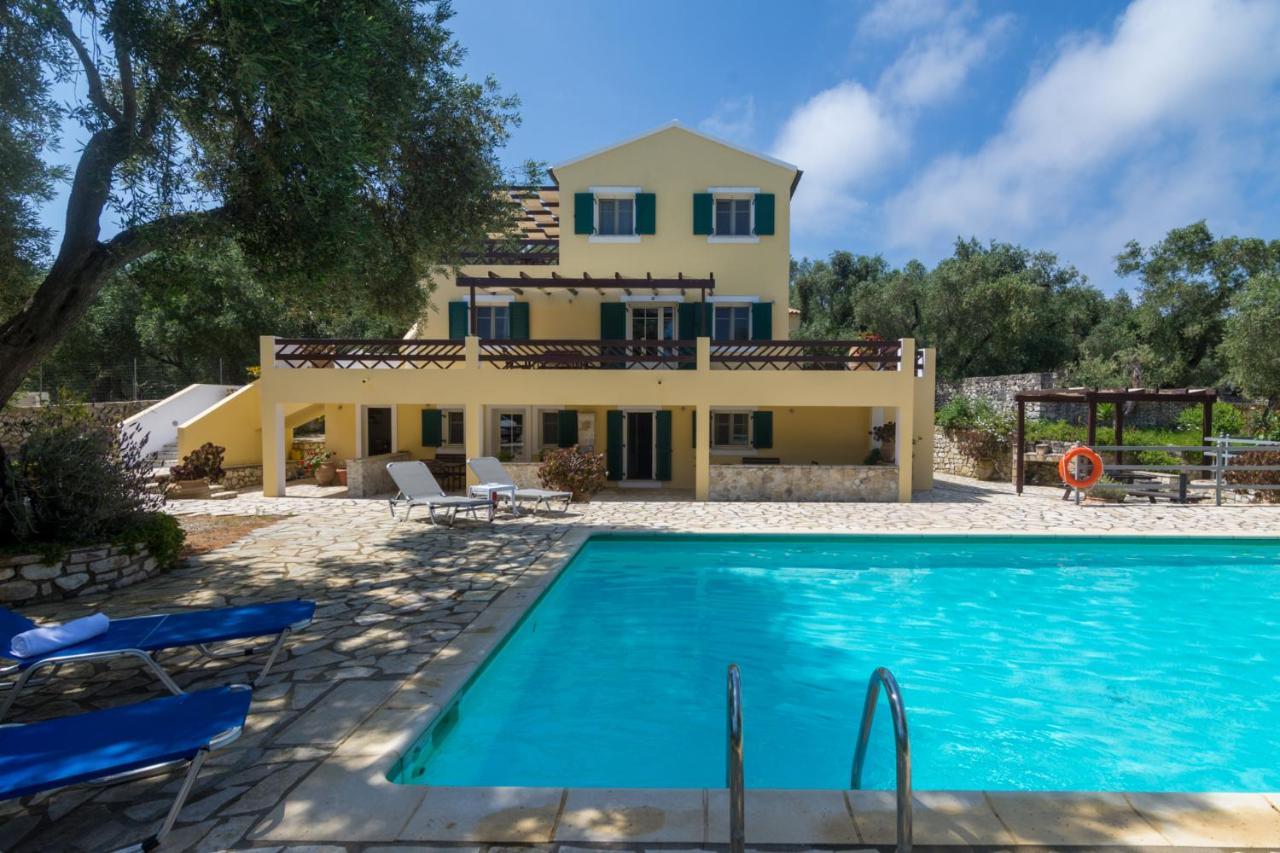 Villa Elaia Suites & Apartments No.5 Gaios Bagian luar foto