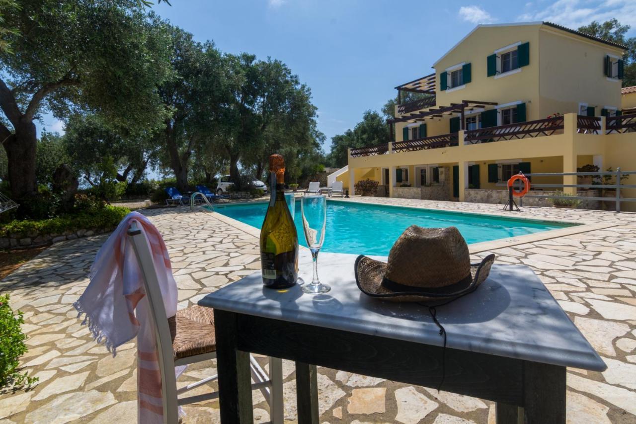 Villa Elaia Suites & Apartments No.5 Gaios Bagian luar foto