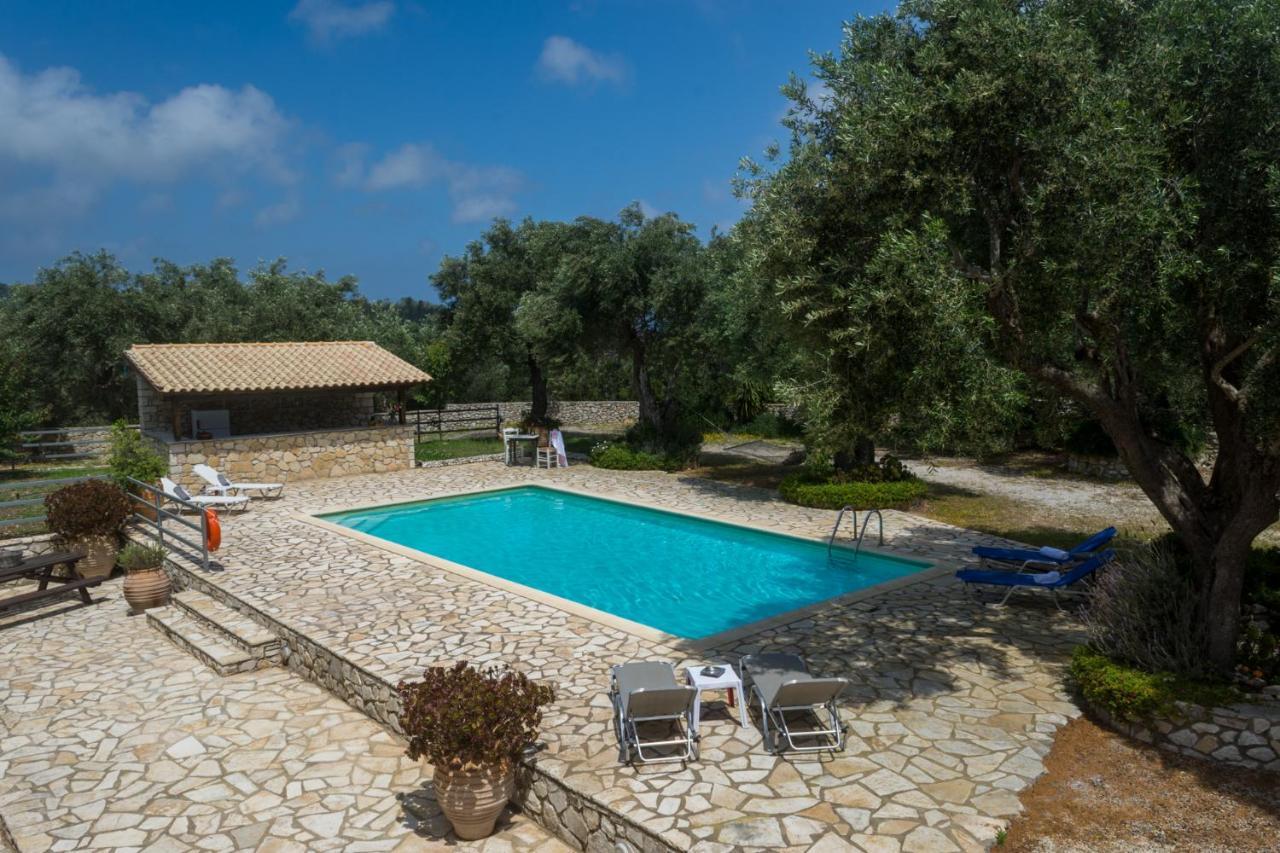 Villa Elaia Suites & Apartments No.5 Gaios Bagian luar foto